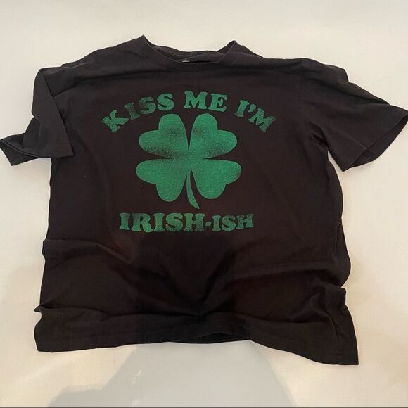 Kiss me I’m Irish-ish ☘️ T-Shirt St.Patrick’s day T Mad Engine Large SOFFFT - Picture 2 of 7